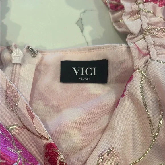 Vici Pink Bubble Mini Dress Marie Anne Floral Puff Sleeve - Picture 4 of 13